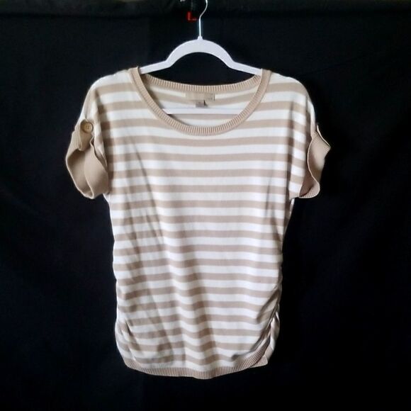 one A Women's pull over Top sz Medium - Picture 1 of 7
